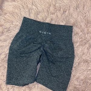 Nvgtn scrunched shorts